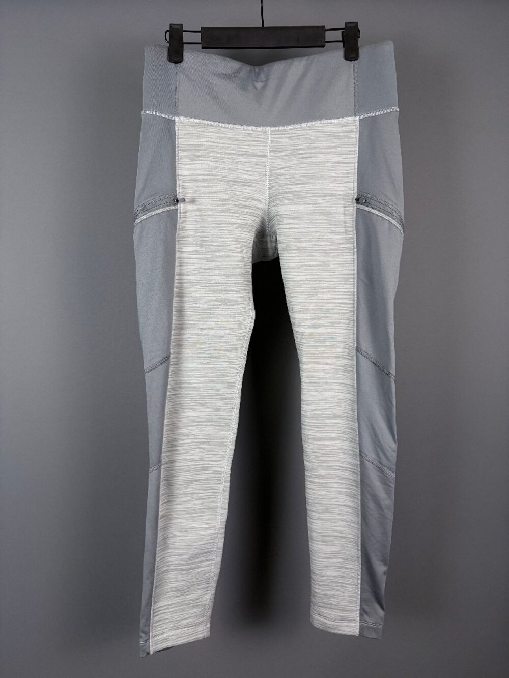 Athleta Rainier Fleece Lined Leggings Gray Size L Zip Pocket Cold Weather